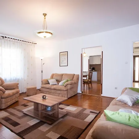 Nola By Rent Istria