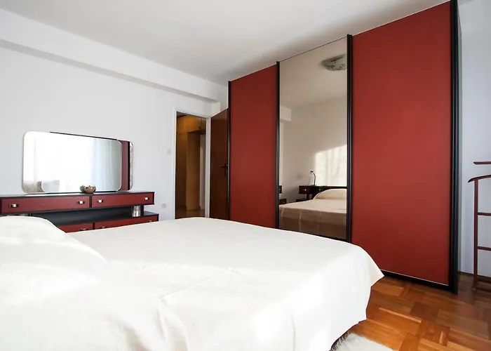 Nola By Rent Istria Apartman *