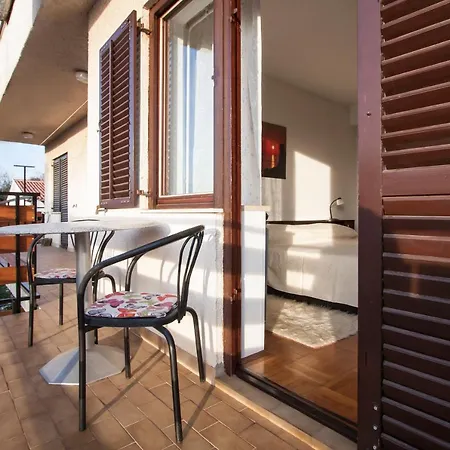 Nola By Rent Istria Appartamento